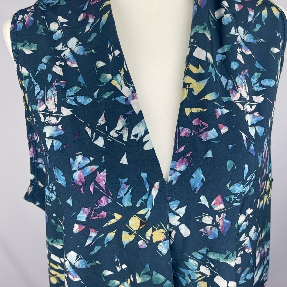 The North Face women’s sleeveless flowy blouse size L - Picture 7 of 15